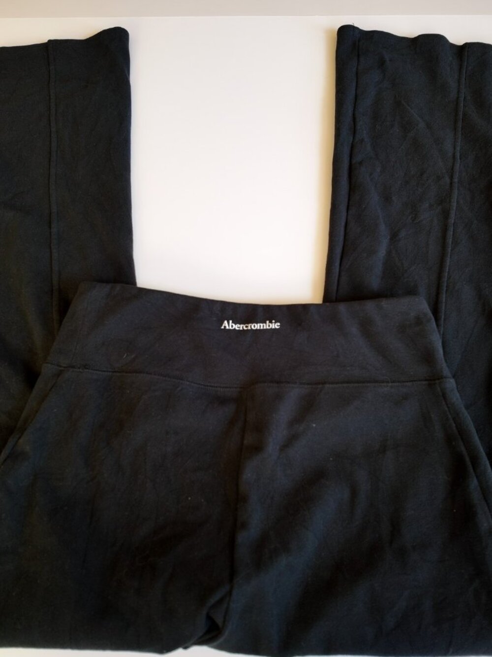 Abercrombie black flared leggings size S/M READ